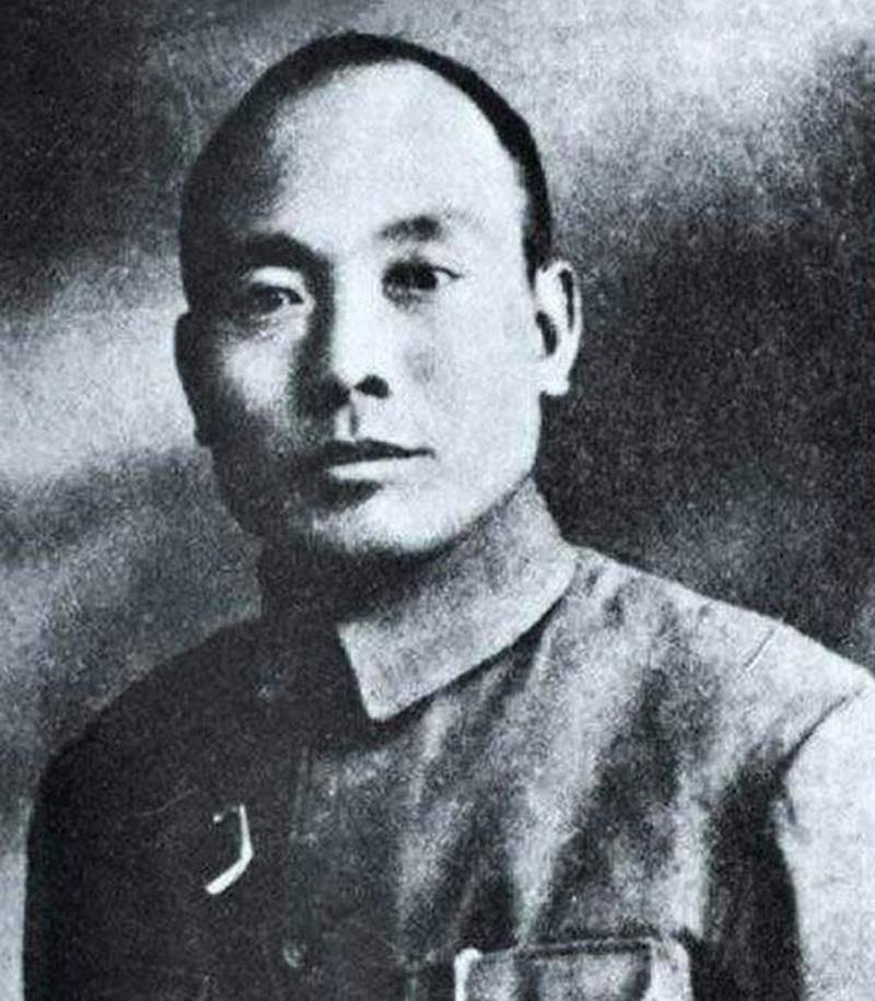 马阿谦是国军上将汤恩伯的原配，可汤恩伯败逃台湾时却将她遗弃在了大陆，导致她生活艰