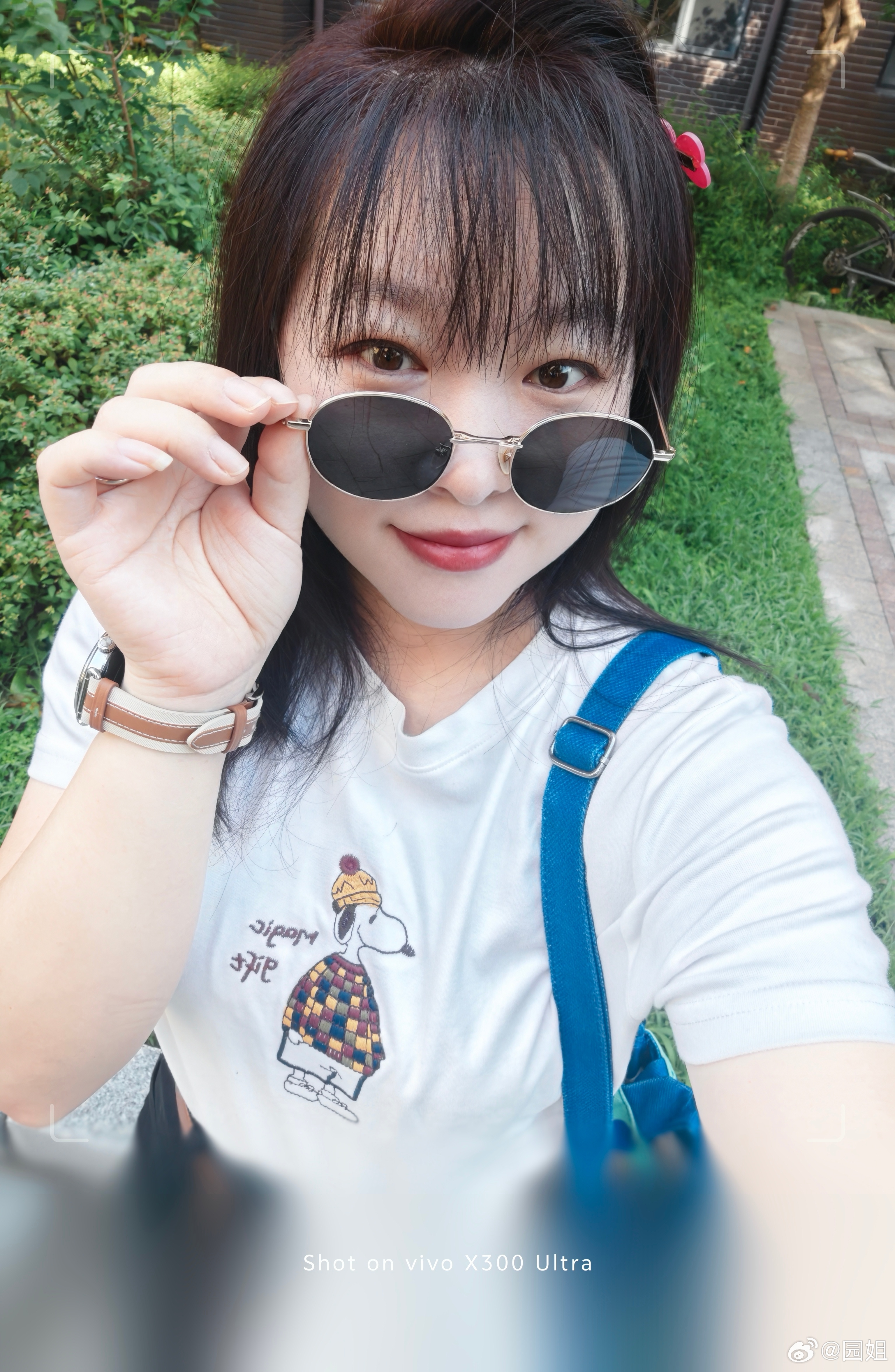 今天的OOTD.今天去一个很多明星都来爬的山，大孤山[举手] ​​​