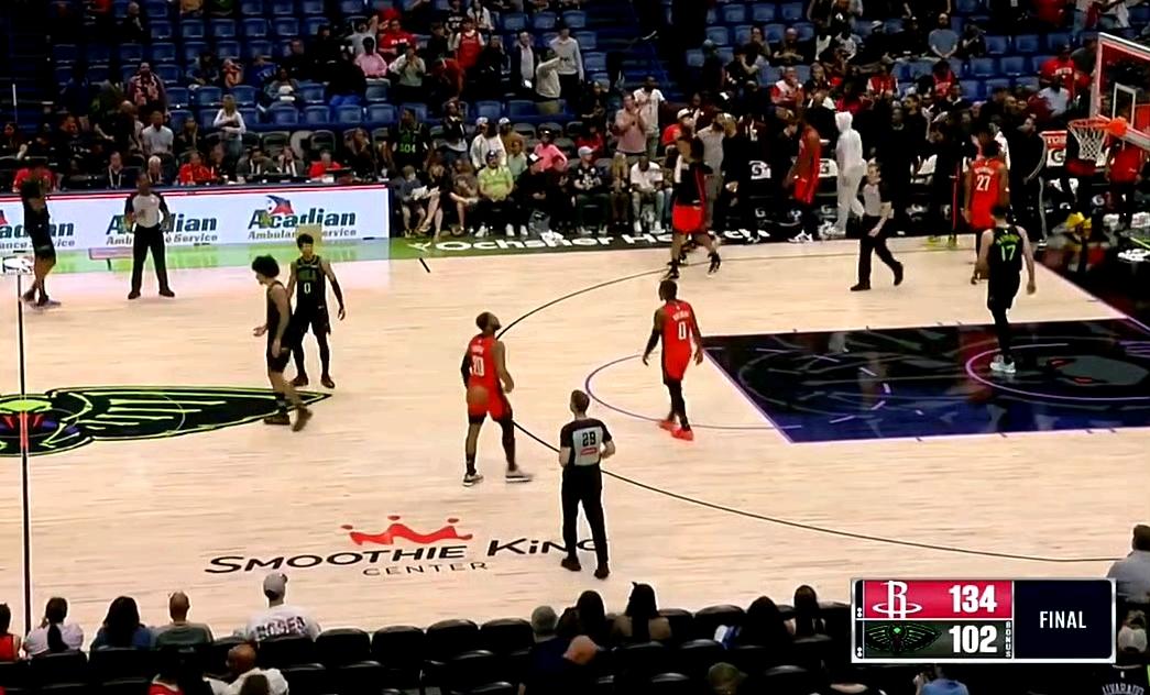 火箭今天赢球两连胜，应该就是西部第六，季后赛首轮打湖人。

申京今天36分14篮