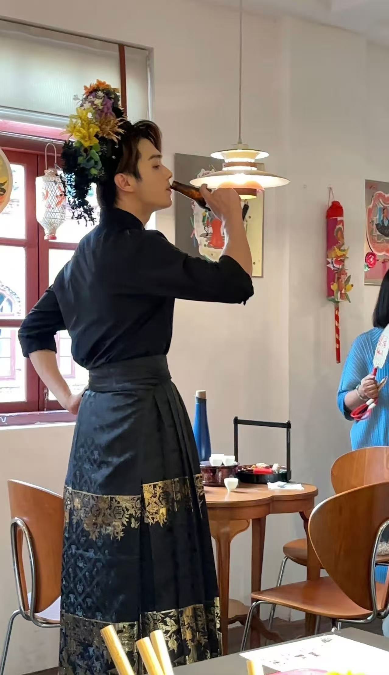 许凯我们今日要回荷兰🇳🇱啦浪了半个月了，时间过得好快呀周二愉快许凯
