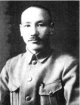 1938年7月，长江马当、长山两处江防要塞接连失守，武汉门户洞开，蒋介石紧急召见