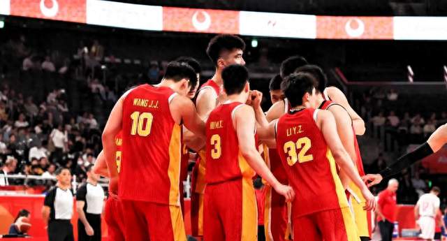 78-97！中国男篮惨败日本19分，赛前布置的2点全落空，看得真憋屈
