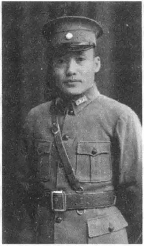 1935年，国军中将嚣张叫嚣"我要亲手抓住贺龙。"结果下一秒就当了俘虏，贺龙亲自