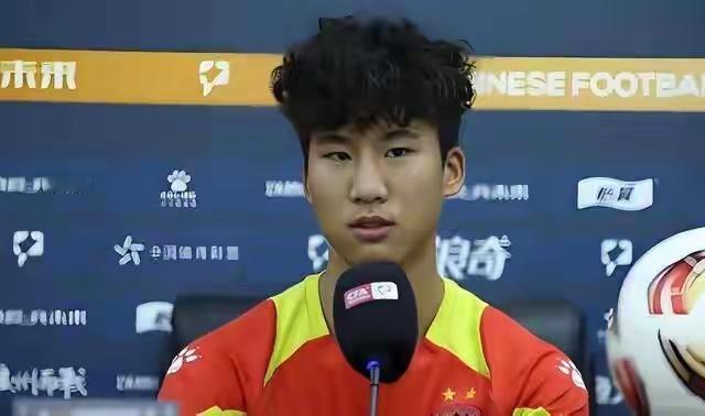 中超铜梁龙对阵云南玉昆你更看好谁西南德比榜眼之争：中超铜梁龙对阵云南玉昆，你更看