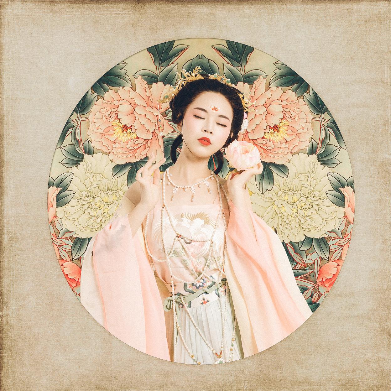 农历二月十二“花神节”
在我国古代，很多地方都建有花神庙，花神多是欧阳修、苏东坡