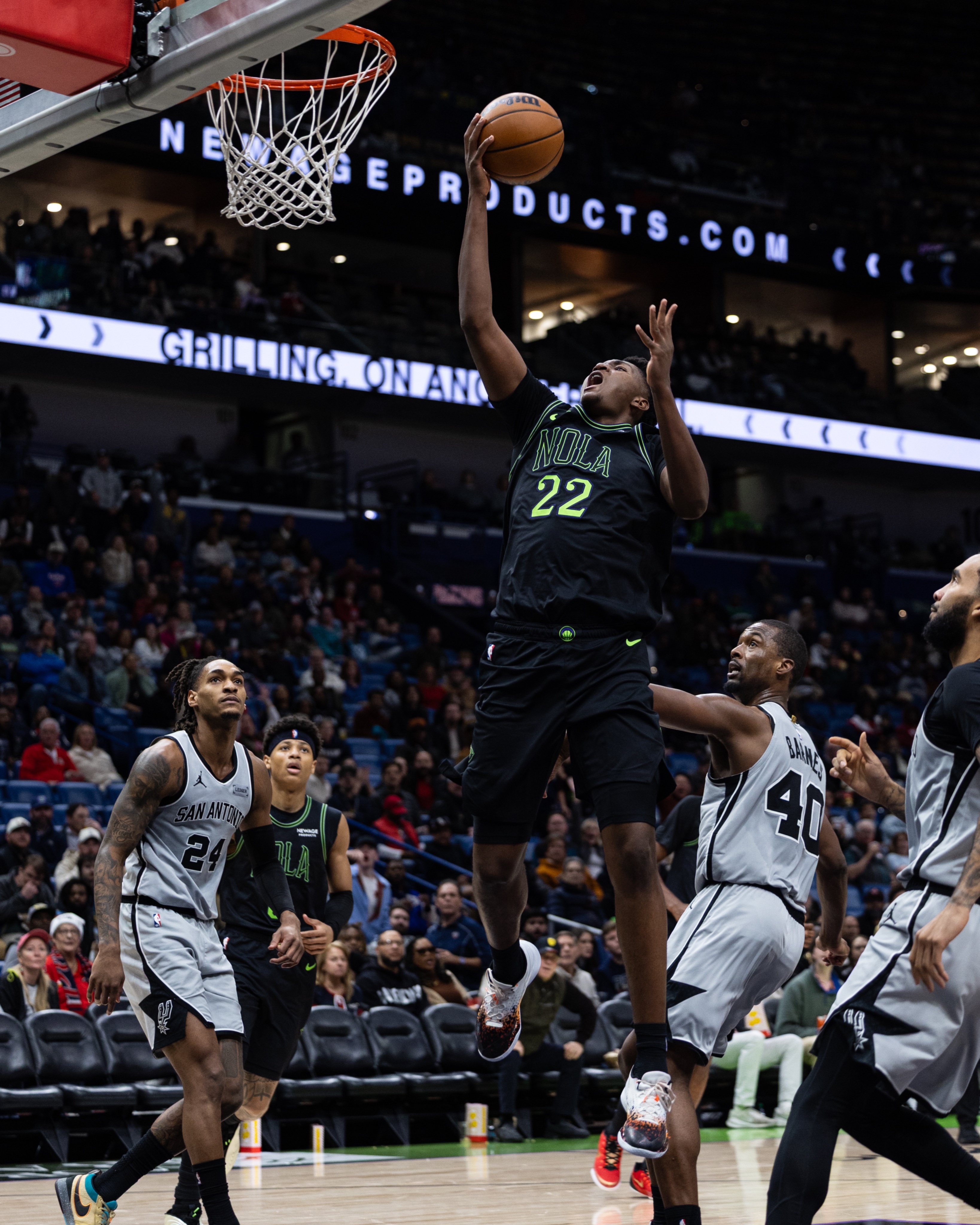 太可惜了，奎因三分没中今天30+的三双啊生涯之夜没赢球nba