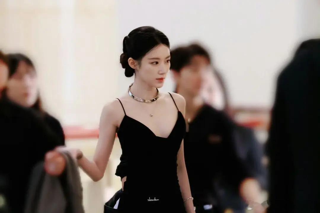 她才是最适配宝格丽的小花吧 