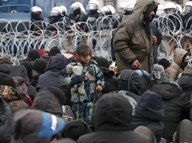 立陶宛对中国示好，说白了就是四年错误政策把自己坑惨后的被迫止损。2021年它不顾