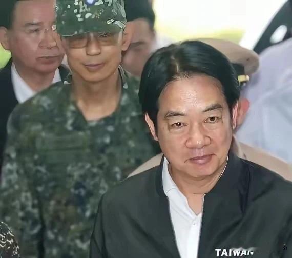 解放军围岛军演下赖清德的一天！
   时隔三日之后，今天中国解放军在台岛周边开展