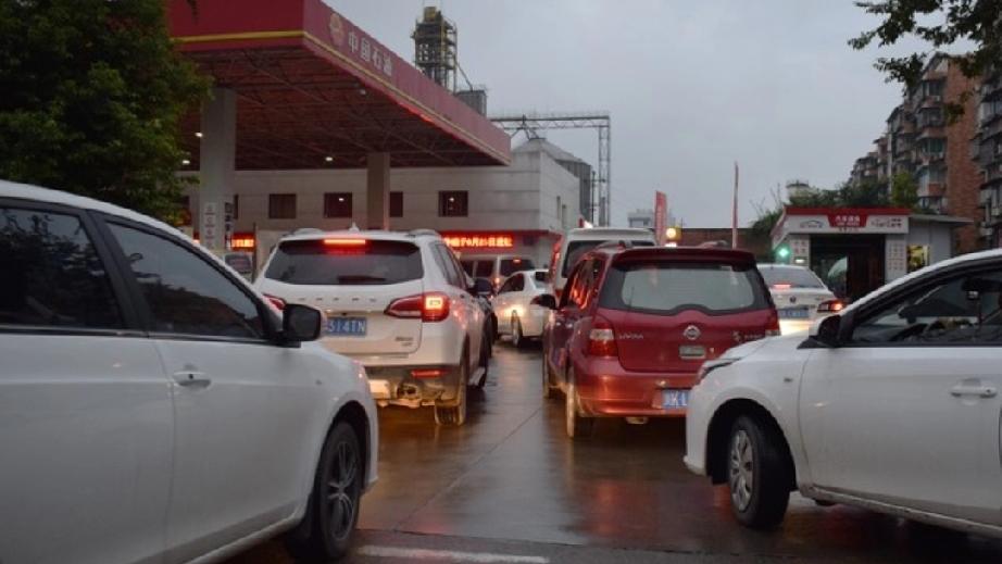 【海南车主注意！今晚12点油价调整，最新数据老牛给你报信】老铁们，这两天海口又开