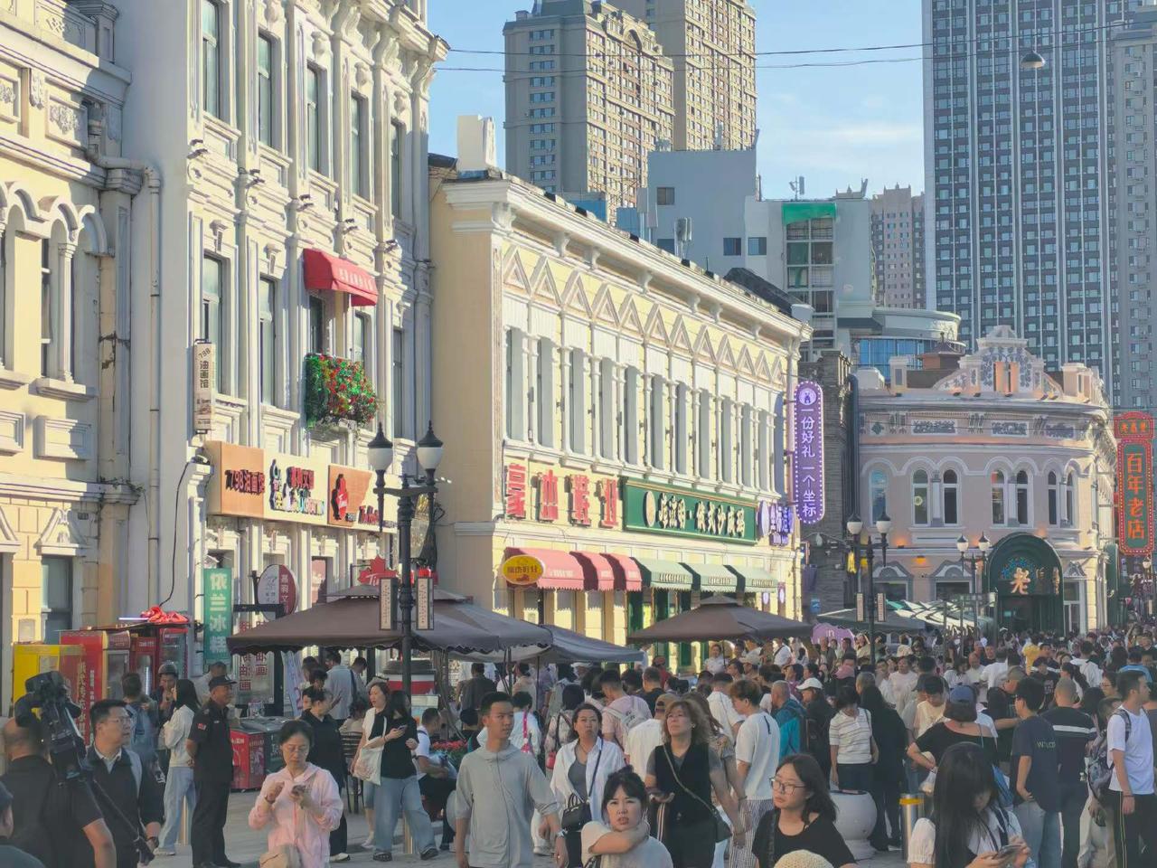 中国联通，为什么要专门在哈尔滨中华巴洛克这样的历史文化街区，部署5G-A大上行？