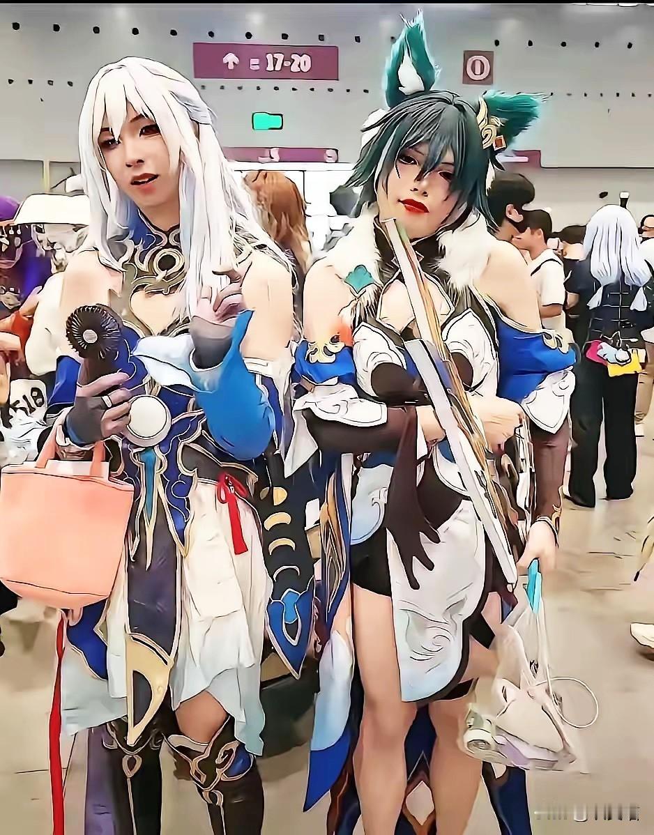 现在市面上泛滥的各类二次元怪异画风，
真的越看越让人心里不舒服，
完全偏离了大众