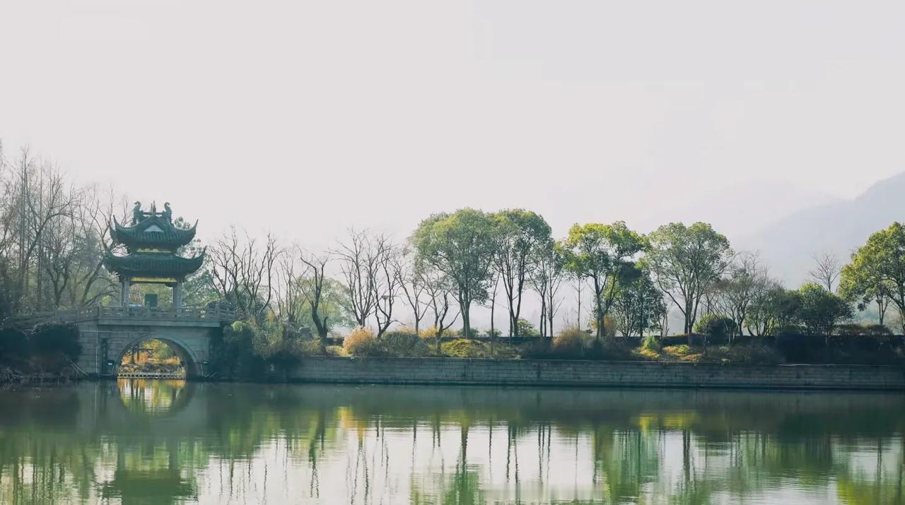我终于去了长广溪
无锡公园之最～
——个人觉得长广溪！
一直知道无锡这个宝地～