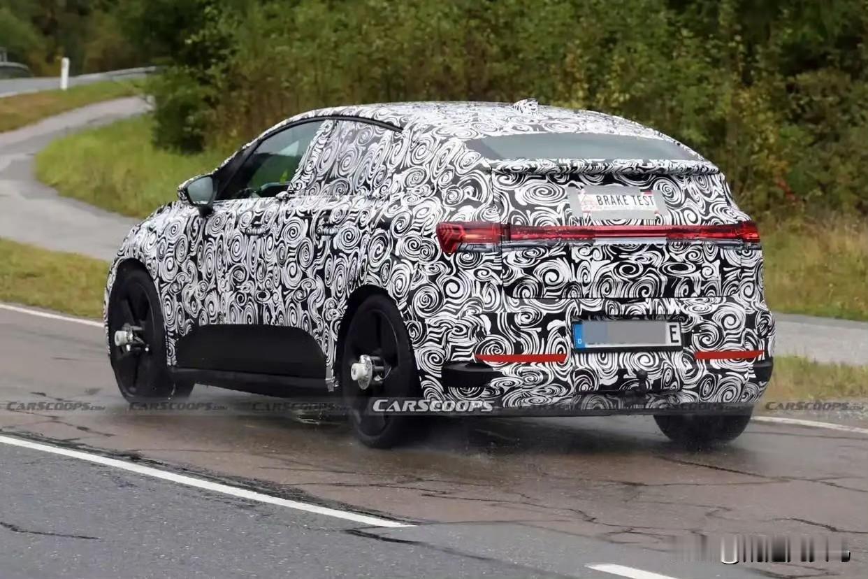 当年奥迪A2，一个“科技宅”用全铝车身搞出神设计，可惜曲高和寡。现在它的精神续作