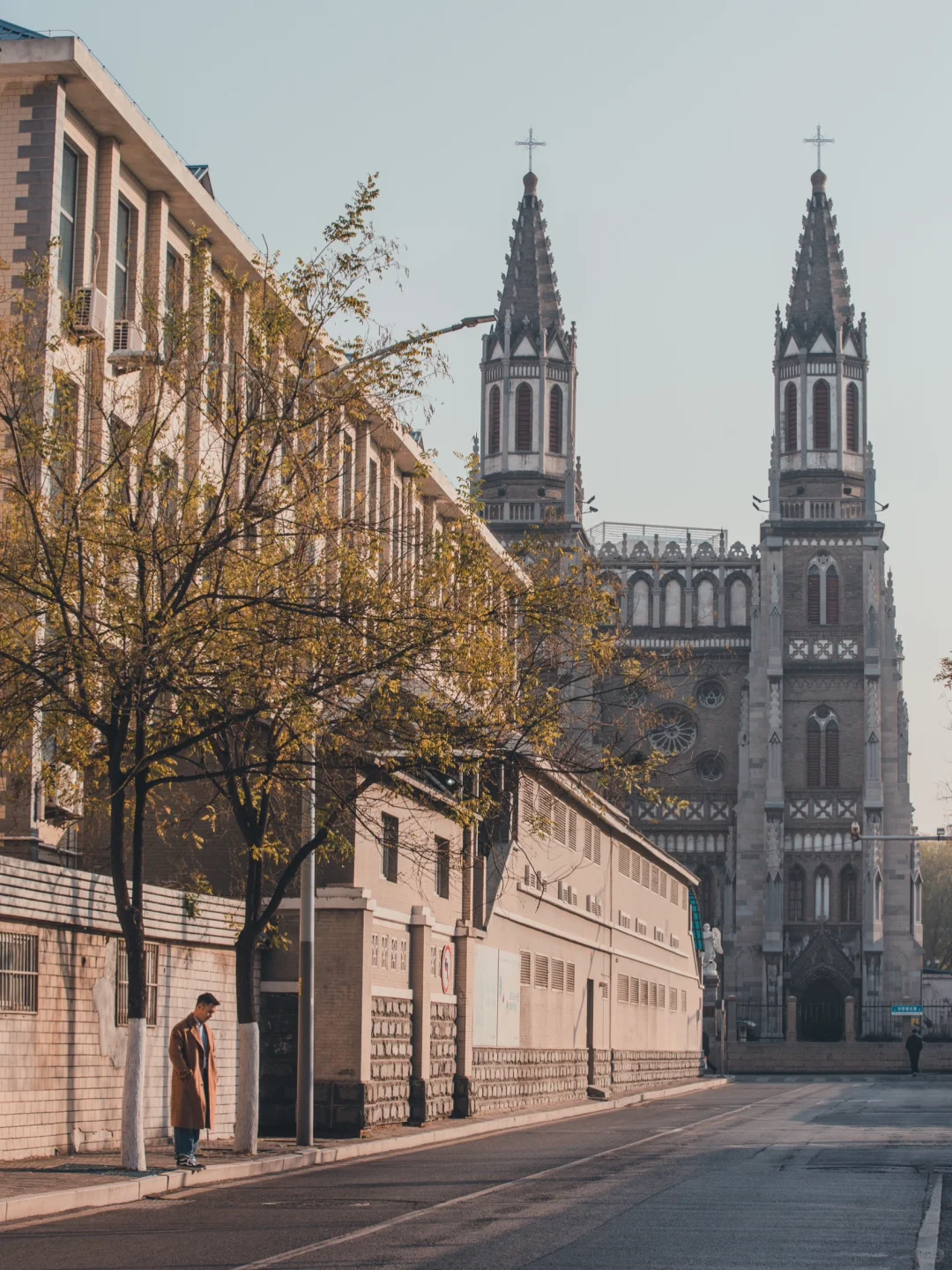 济南Citywalk | 邂逅洪家楼教堂的冬日浪漫