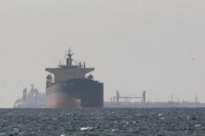 4月11日，美官员称，伊朗因无法定位海峡内自布水雷、缺扫雷能力，难全面开放霍尔木