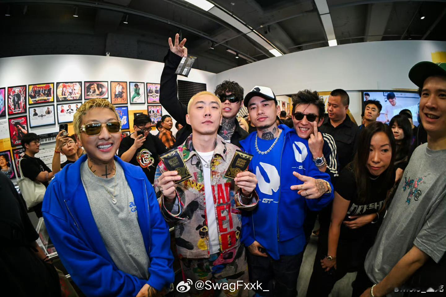 马思唯、Melo、Psy.P和陈冠希一起出席活动！ ​​​