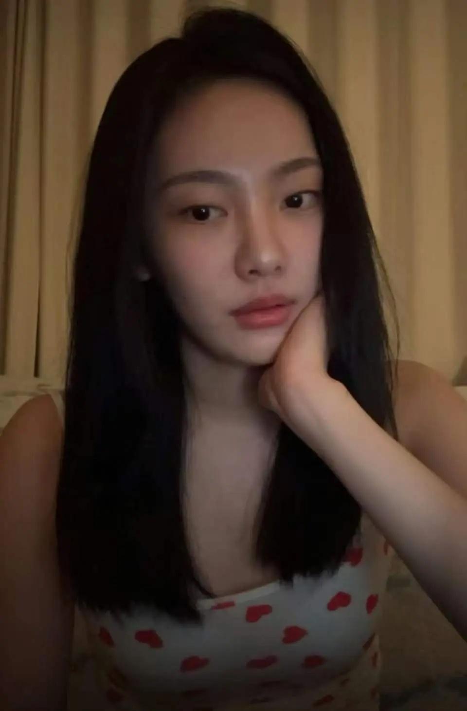 很美很美 宁艺卓一定要继续保持这个状态啊 