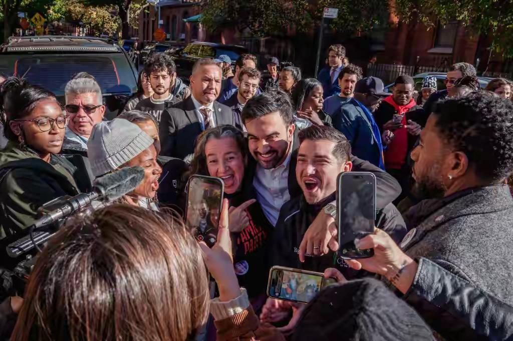 格局拉满！34岁印裔穆斯林当选纽约市长，恰应“王侯将相，宁有种乎？”
 
“这包