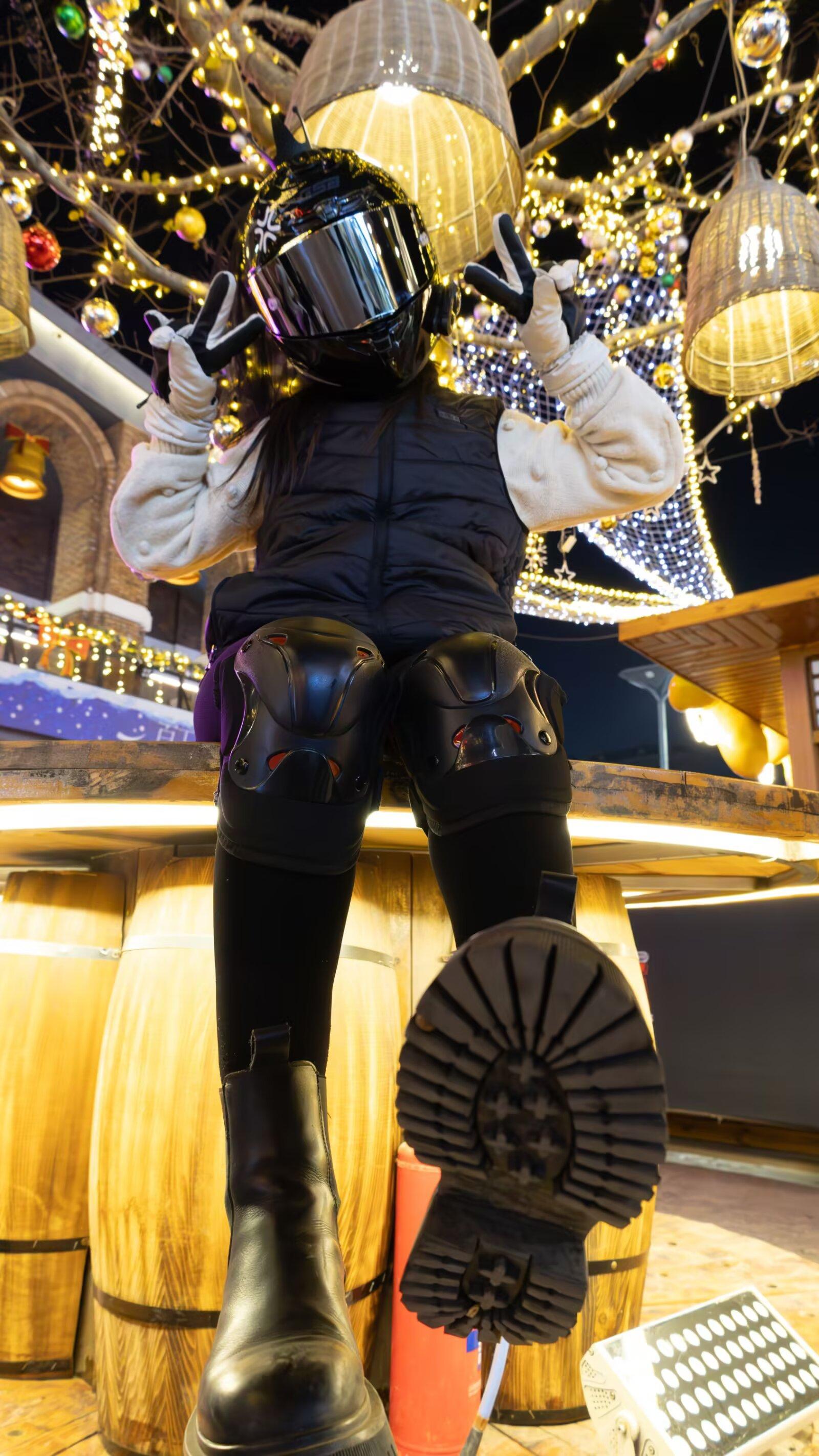 “破屋子谁住都漏雨”“那就祝你永远逃不过新鲜感的死循环 无一人真心待你”