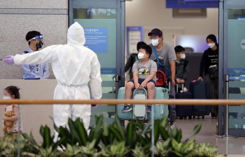 派包机真不是件容易事儿，当地政策、法规的限制可太多了。就拿阿联酋来说，它收紧了来