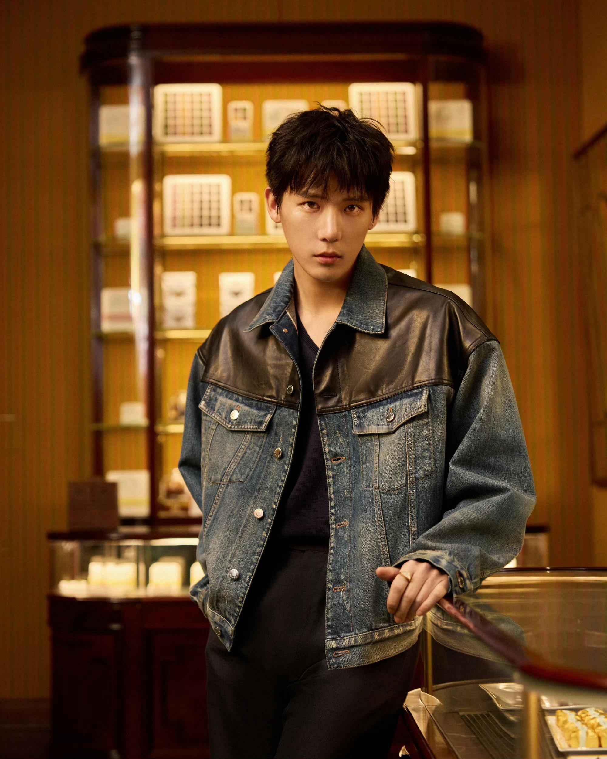 王安宇 我只是半夜的林黛玉不仅文笔好，连字都很好看诶[抱一抱]这谁能不心动 ​​