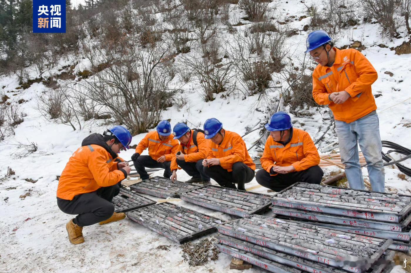黄金四川最大金矿来了四川最大金矿超80吨金价 【四川特大型大金矿出现了！四川最大