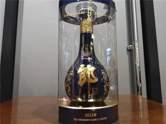 大唐诗人传 盛世青花郎  在朋友的推荐下看了央视的《宗师列传・大唐诗人传》，这周