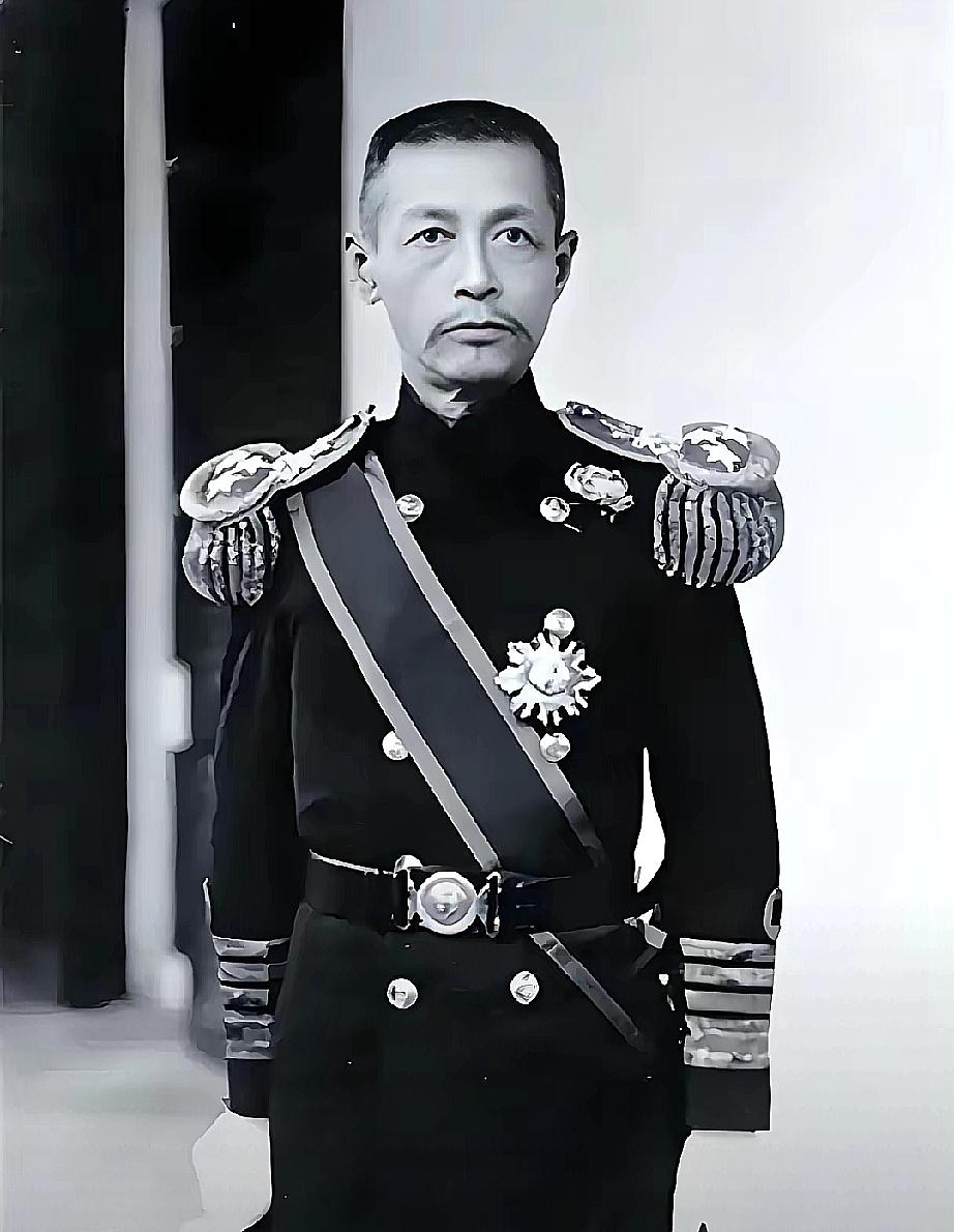 1951年，93岁高龄的前清朝海军总司令萨镇冰在得知志愿军成功击退美军并进攻韩国