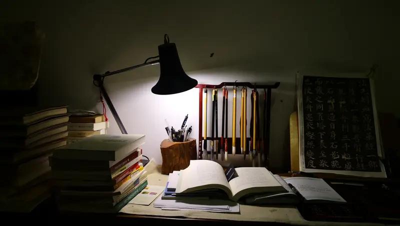 上联：琴棋书画门门晓，如何对下联日积月累年年多