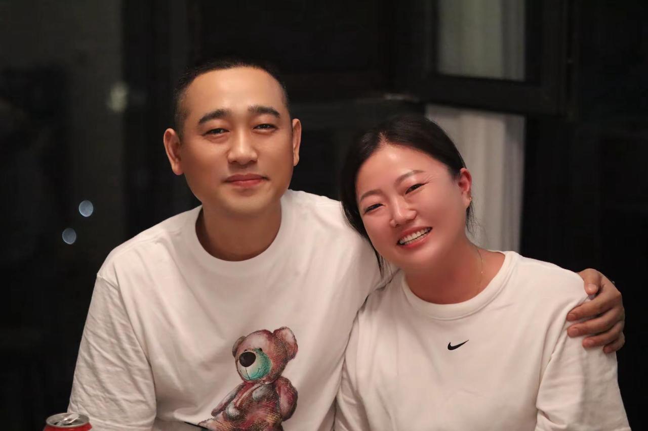 18周年 · 瓷婚岁月不言，朝夕相伴💕