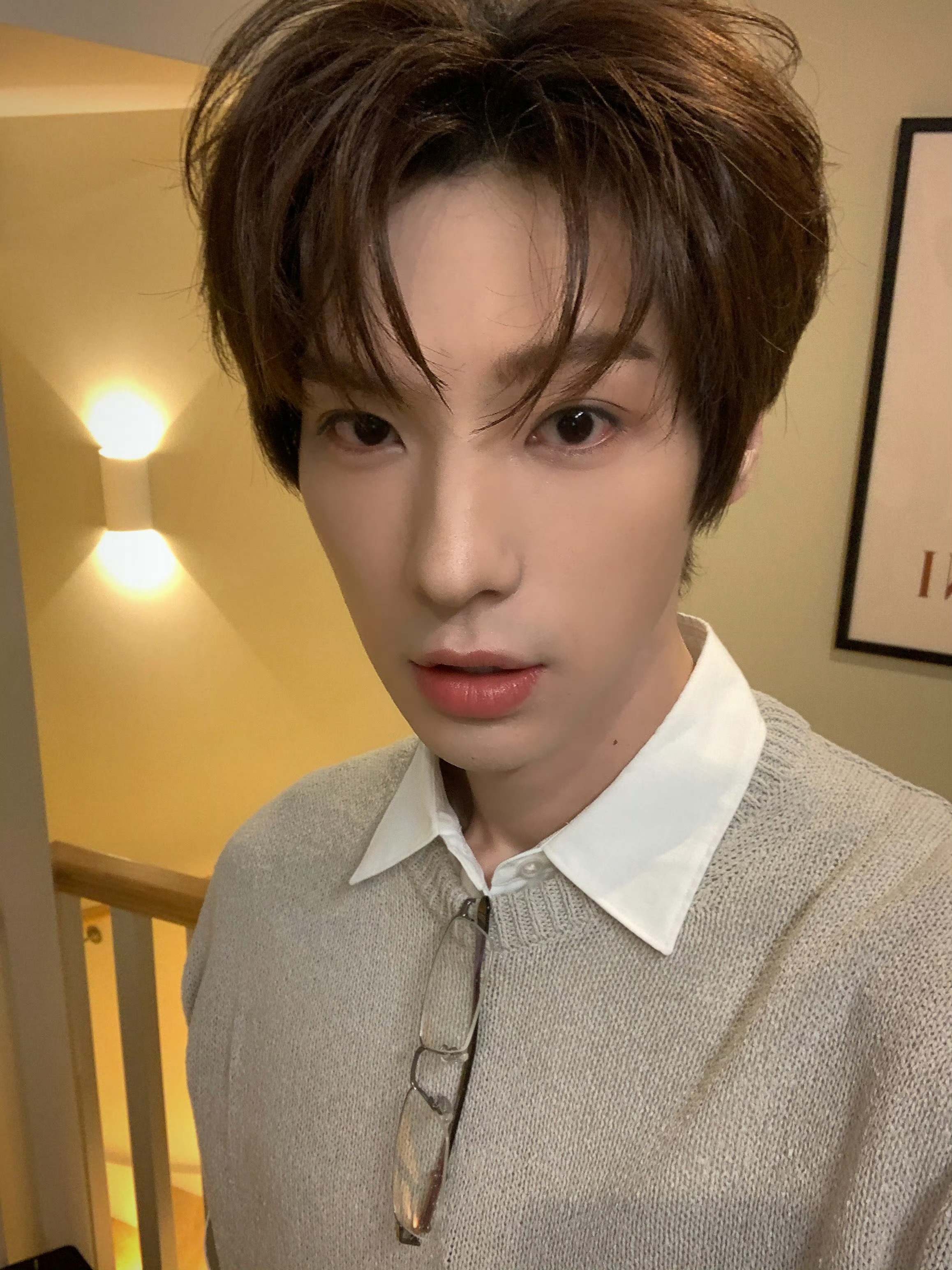 赵昭仪41度高烧也不愿鸽颜安披荆斩棘真的被这份靠谱的相处打动，即便发着超高烧，赵