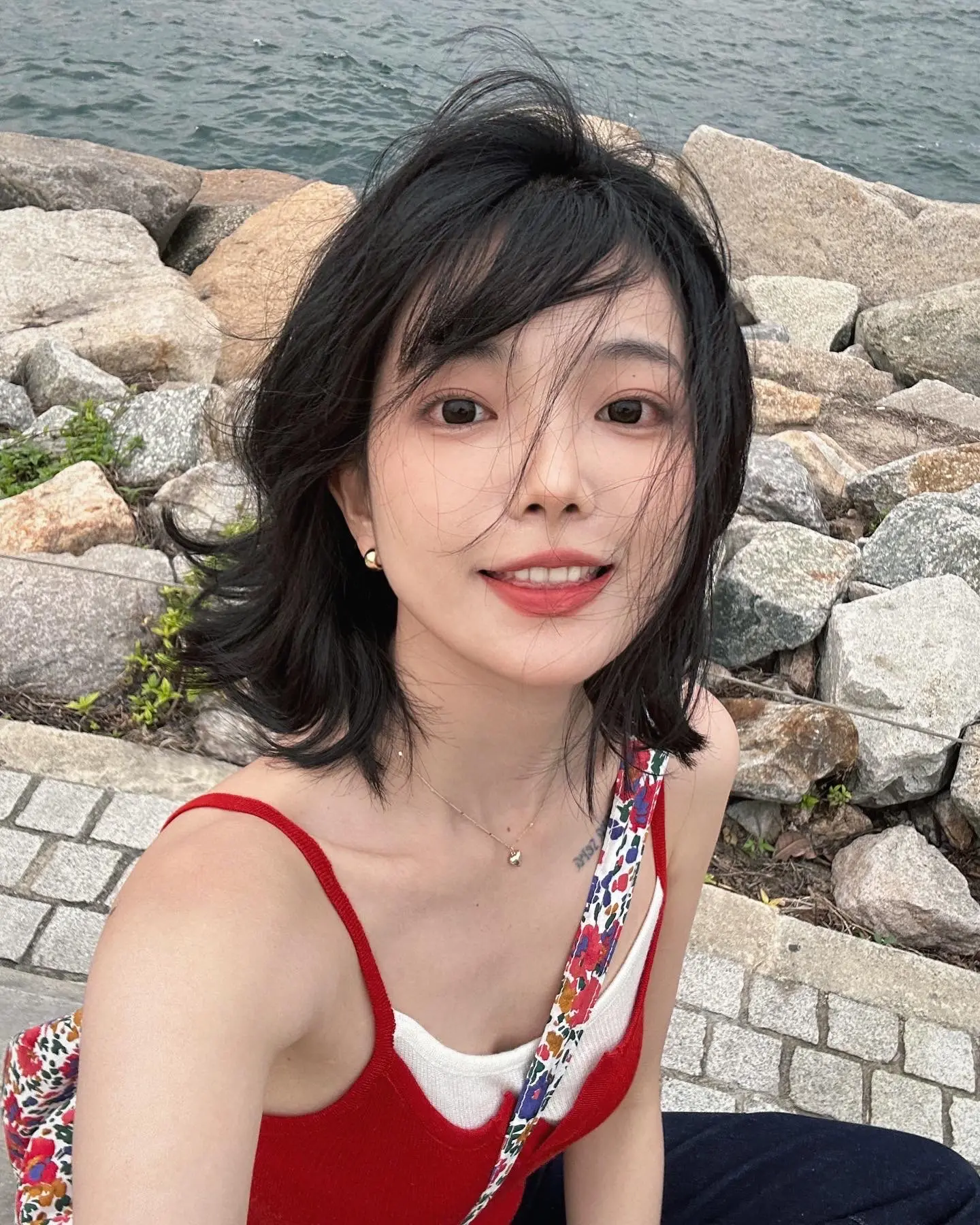 🇭🇰👣。