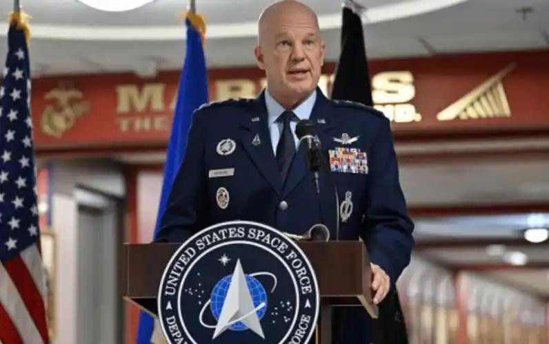 在地球还不够？现在又盯上月球了！美国高官：需要为月球周边的空间作战做准备。前段时