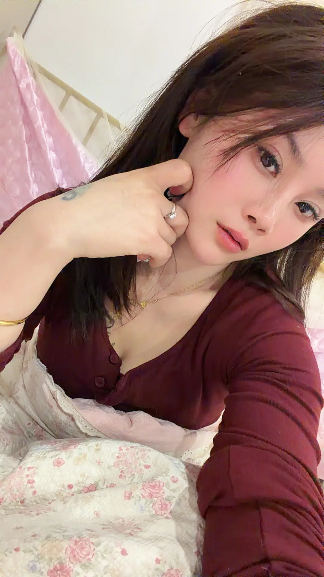 到最后你永远是个笑话。不管你怎么改变。永远回不去了。