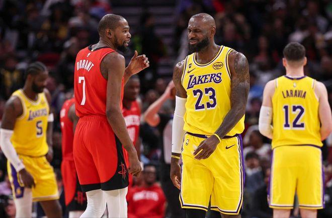 这下大家都如愿了吧！
湖人与火箭的对决也是如约的上演，这下大家都如愿了吧！
两支