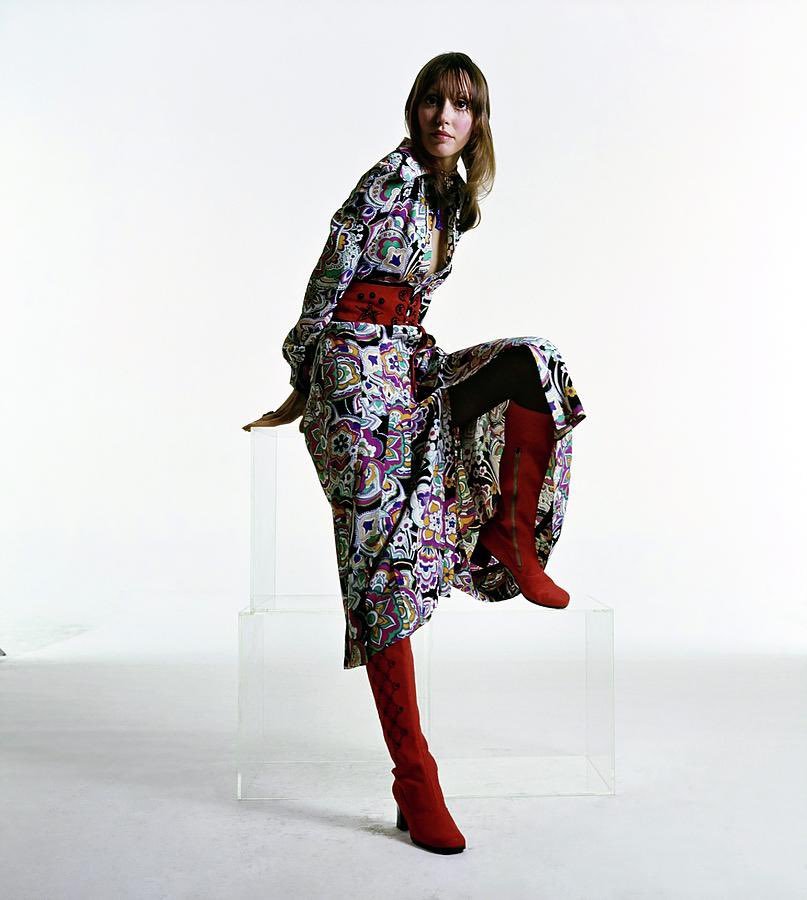 《闪灵》女主谢莉·杜瓦尔，1971《VOGUE》写真📷 