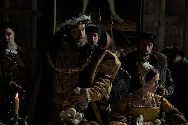 近日，由艾丽西亚·维坎德、裘德·洛主演的《#煽动者#》发布新预告，将于6月21日