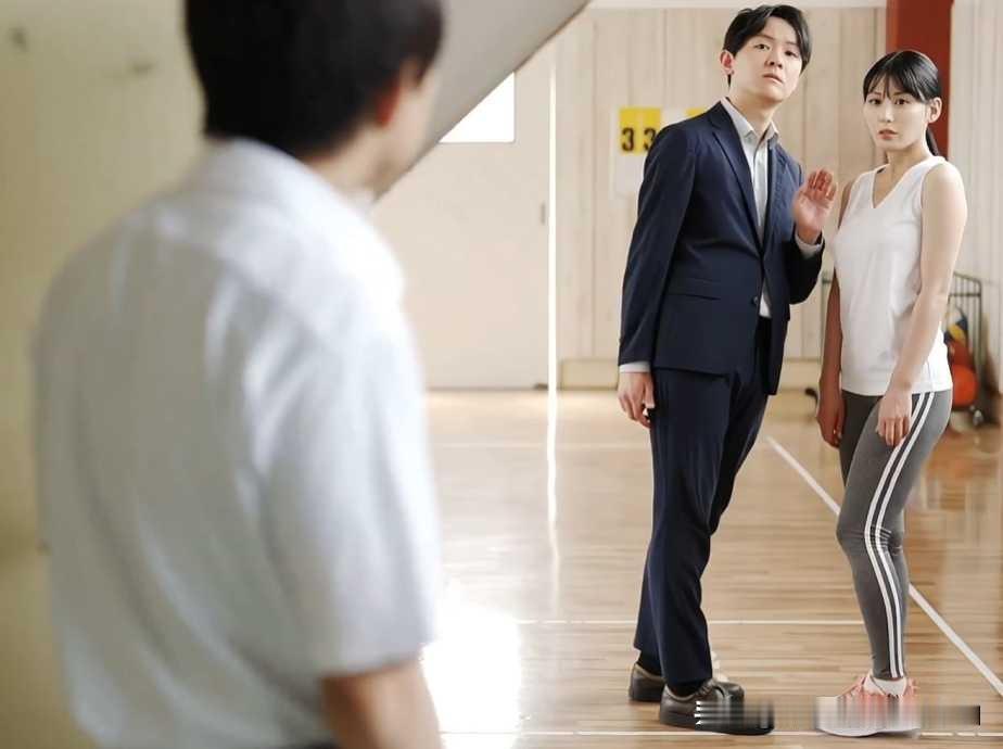 6月10日上午李姝昱的母亲介绍，因女儿的事情他们一家昨晚一宿未睡，“大概是凌晨1