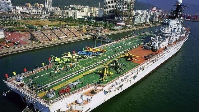 1995年，俄罗斯将2艘航母以1300万美元价格，当废铁卖给韩国，可就在航母即将