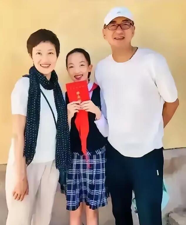 15年时差婚姻，郑天亮和鲁健如何维系感情
同为央视主持人的鲁健与郑天亮，有着一段