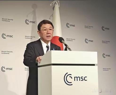 日本外相茂木敏充今天有点“气馁”，他说：“很遗憾，我这两天未能联系上中国外长王毅