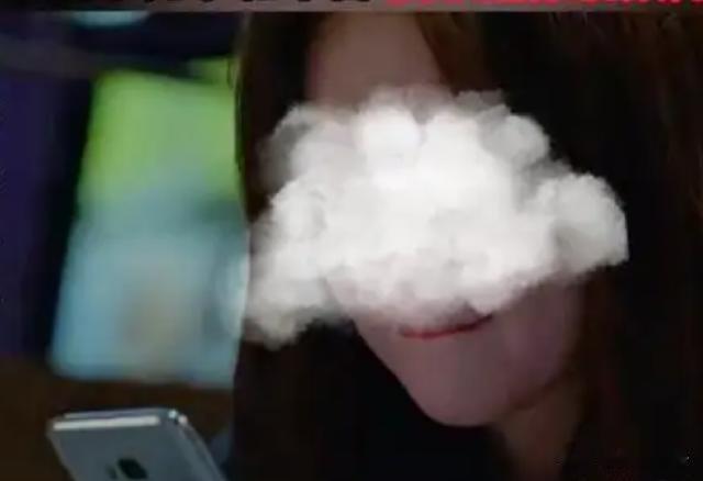湖北，女子突然收到前男友弹视频，前男友说想要看女子的隐私，女子还真信了就跟他一丝