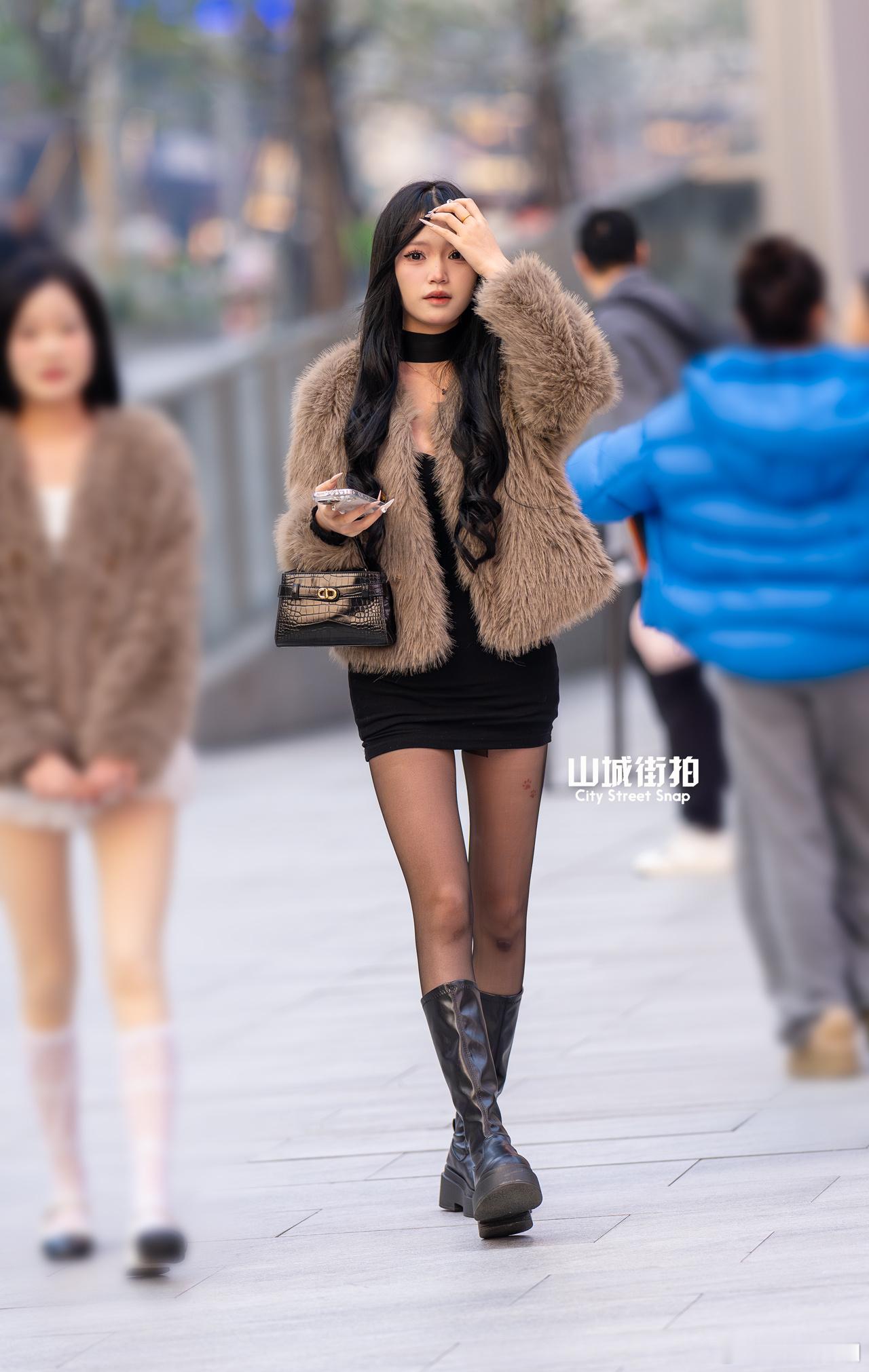 阴天拍照没质感~ 