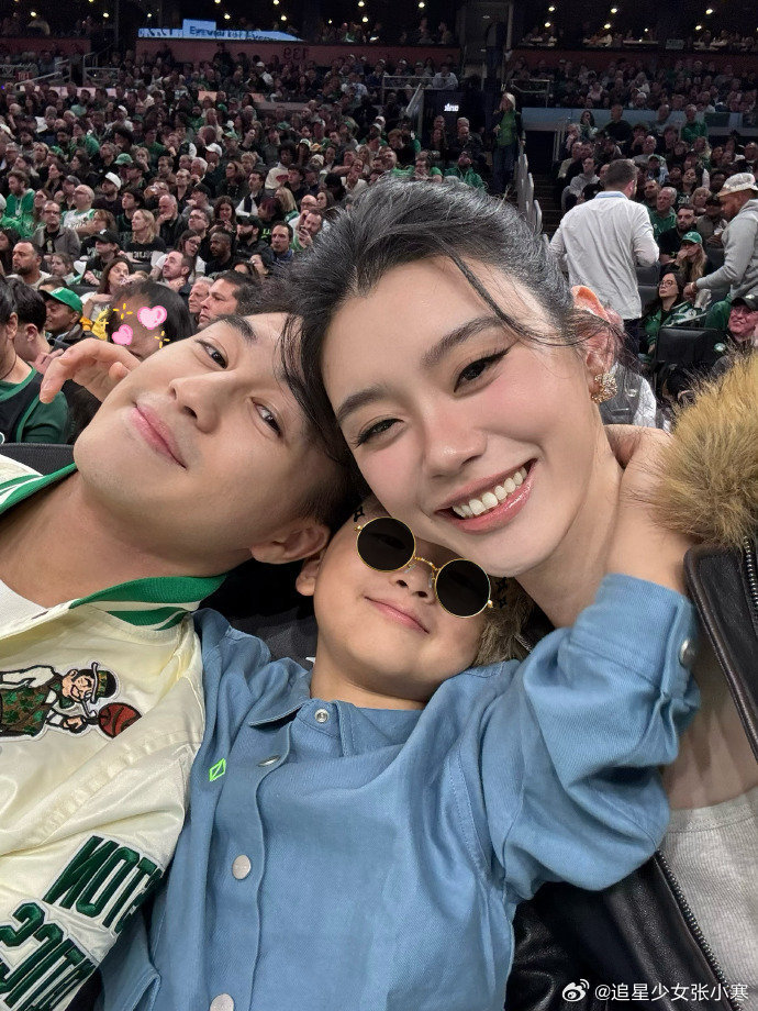 奚梦瑶晒合照为儿子庆生奚梦瑶祝儿子生日快乐奚梦瑶为儿子庆6岁生日，晒出的一家三口