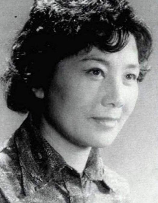 北平解放，韩复榘妻子打算逃往台湾，其子反对：杀父之仇不共戴天。
 
1948年底