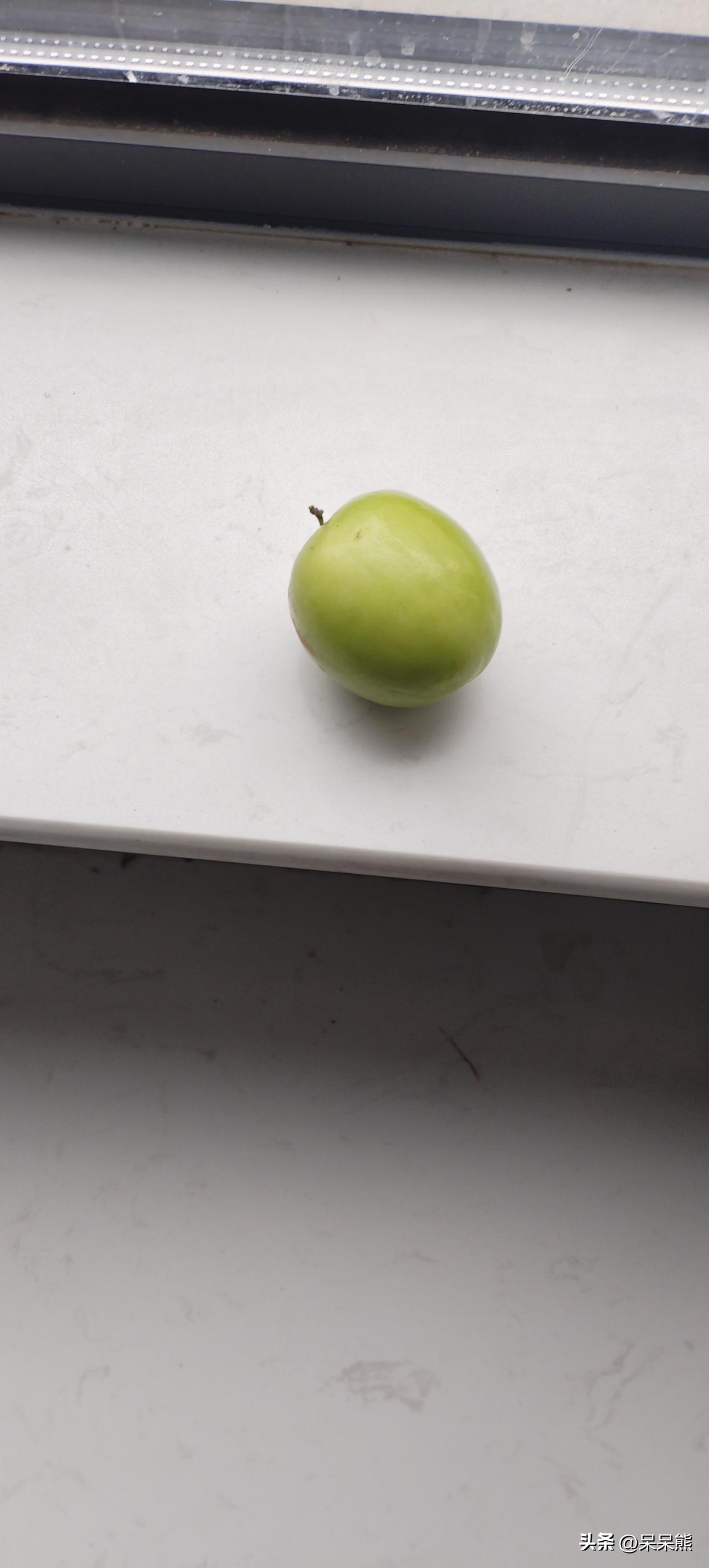 想一直保持快乐其实没那么难，不用逼自己天天开心，先放过自己就行。

别总盯着别人