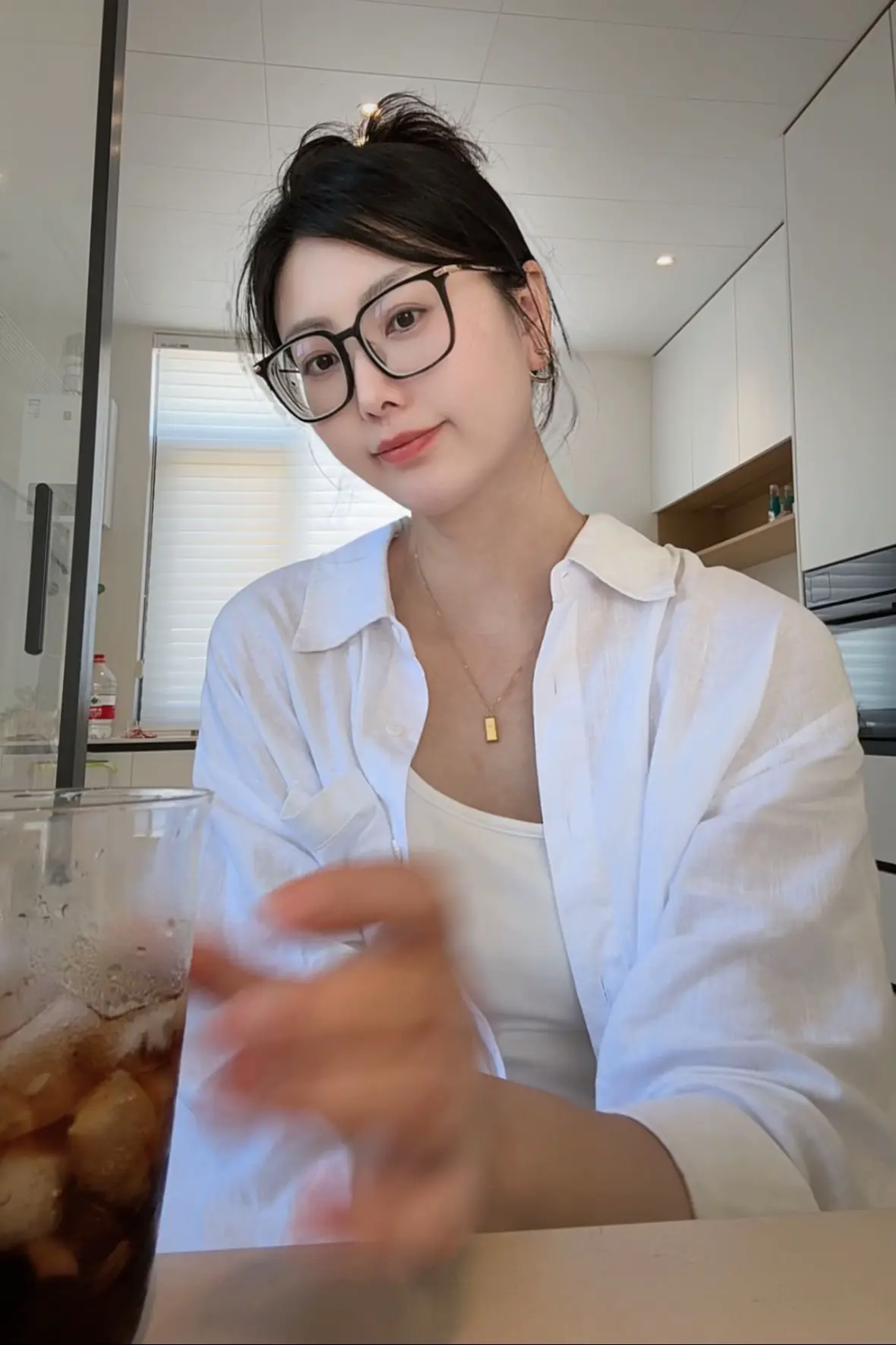 冰块会融化，眼泪会蒸发，夏天不就是这样吗