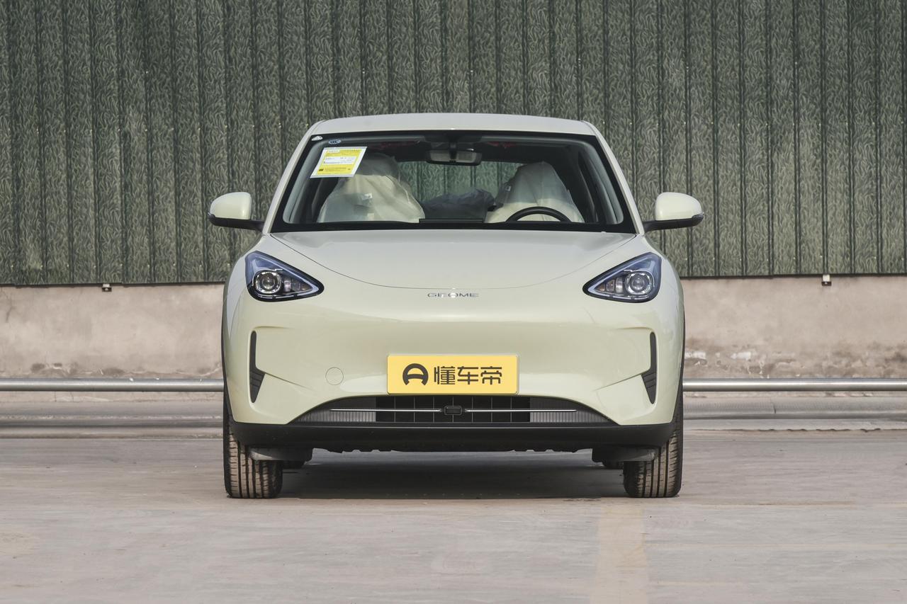 其实吉利星愿能卖得这么好，一点都不奇怪，毕竟它的产品力确实很对国人的胃口。首先颜