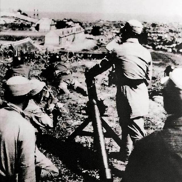 1944年9月，江苏泗阳，大运河畔的一个小村庄里，日军“金井中队”正在列队集合。